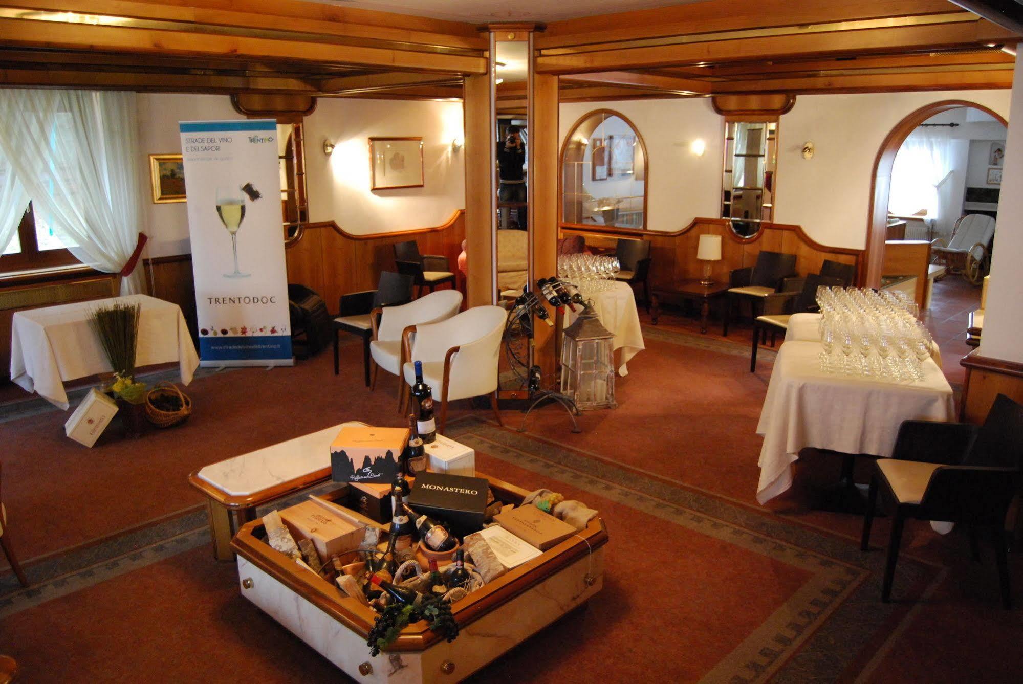 Il Piccolo Dolomiti Resort Andalo Eksteriør bilde